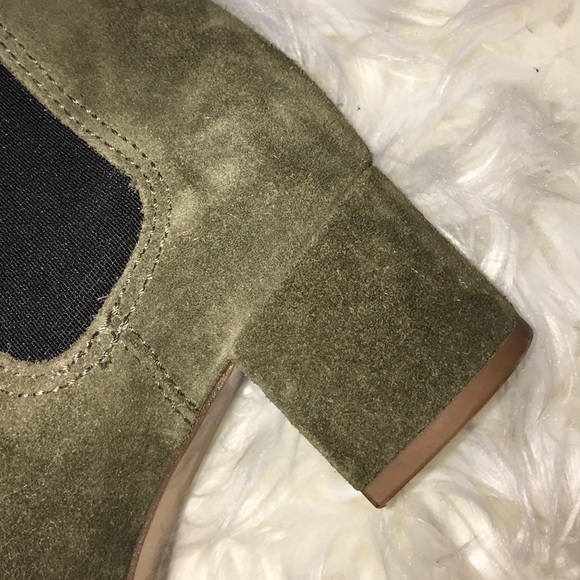 🎉host pick 🎉 Madewell kale green suede booties - Picture 5 of 7